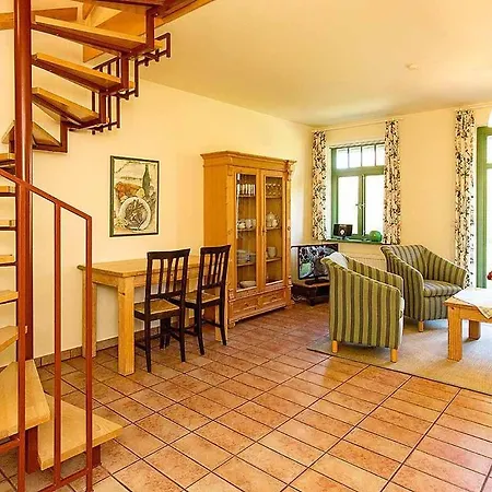 Ferienhaussiedlung Strandperlen Kuestenhof 1b * Wustrow (Fischland)